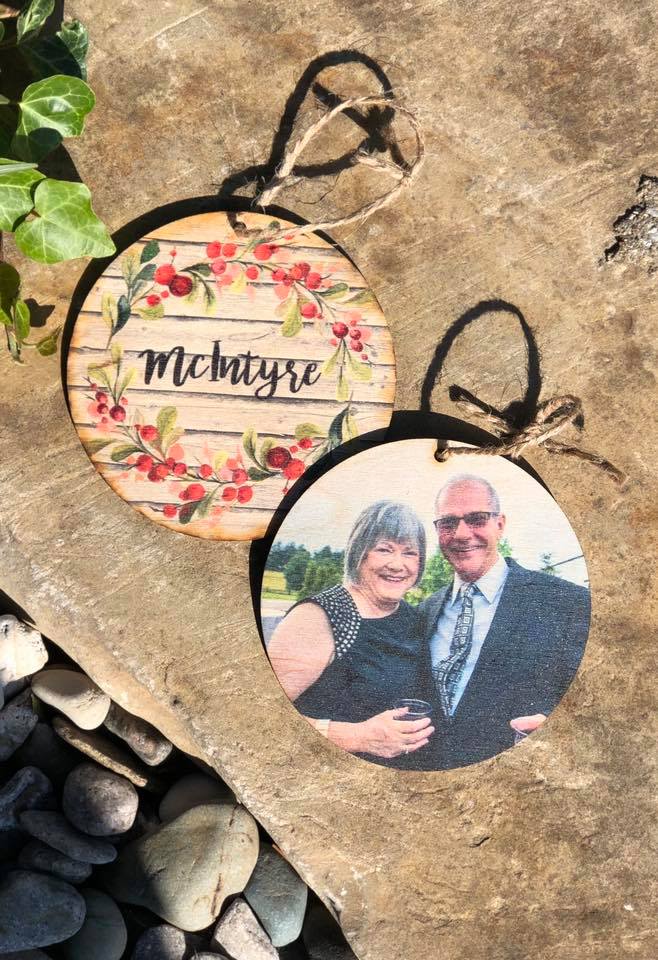 Wooden circle ornaments 4"