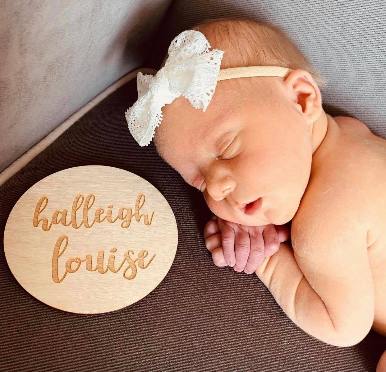 Newborn Wooden Rounds
