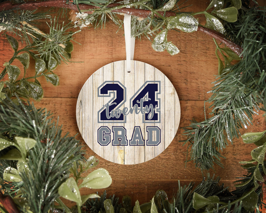 2024 Graduate wooden ornament