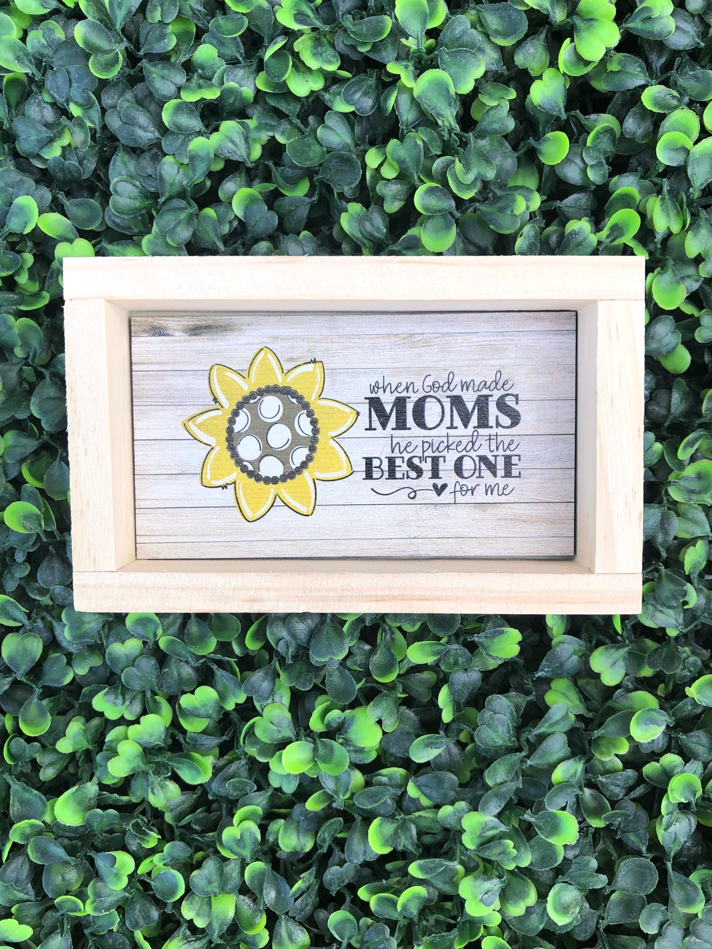 5" x 3" When God made Moms mini wooden sign