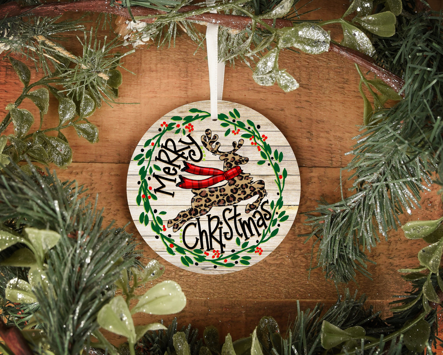 Round wooden ornaments 4”